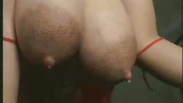 Die blonde Schlampe Trina free filme sex umarmt den Schwanz mit ihren super saftigen Möpsen